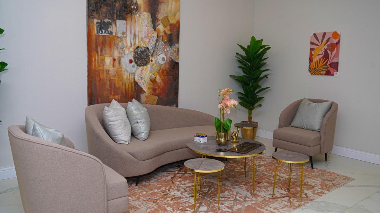 Clowzer Hotel Appartments Ar Riyad Esterno foto